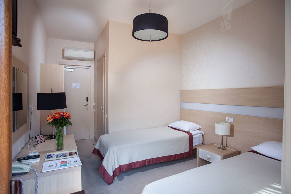 Boutique Hotel Palais Royal Odessa Zimmer foto